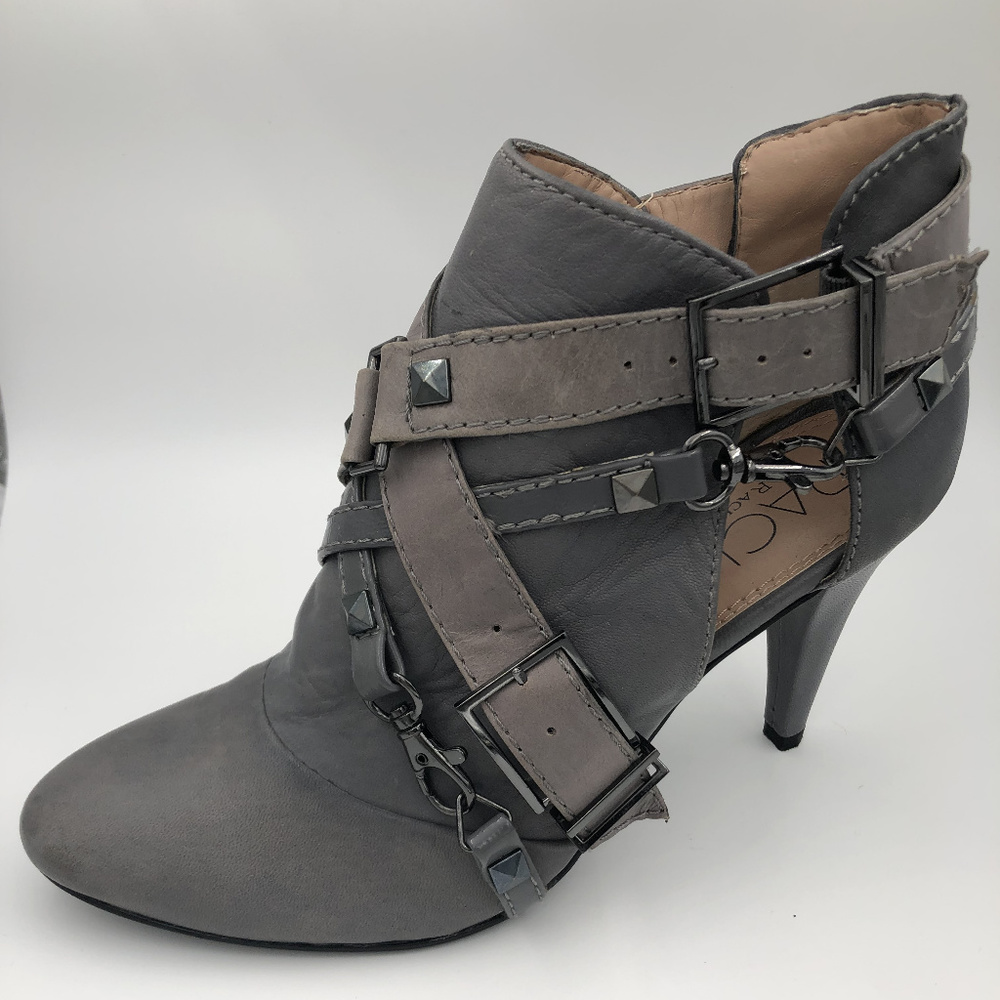 Rachel Roy Rfvillie Gray Boots/Booties Size 9 NWOT